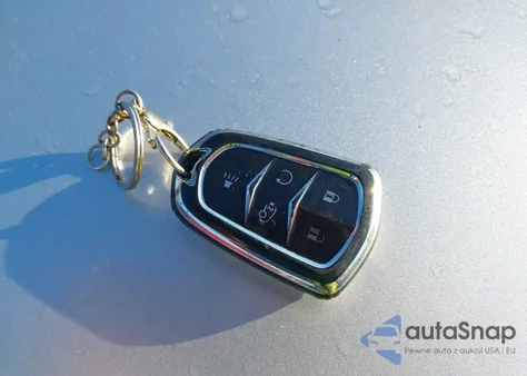 2017 Cadillac Xt5 Luxury z USA, uszkodzony, nr VIN 1GYKNDRS7HZ175076